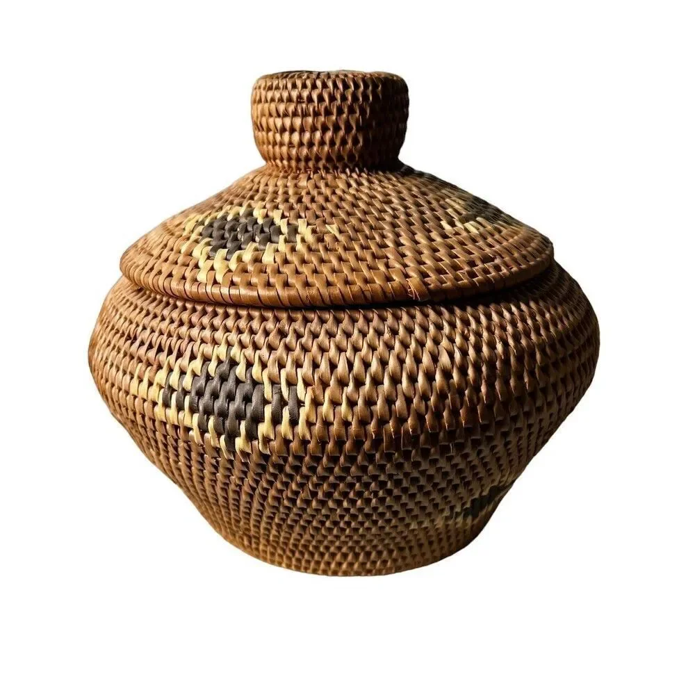 Vintage Hand Woven basket with lid 6 X 7